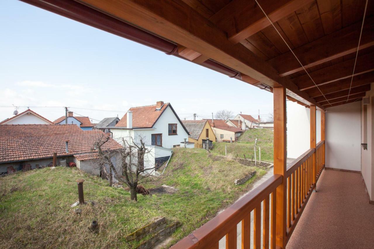 Sklipek Vinarstvi Paul Hotel Velke Bilovice Exterior photo